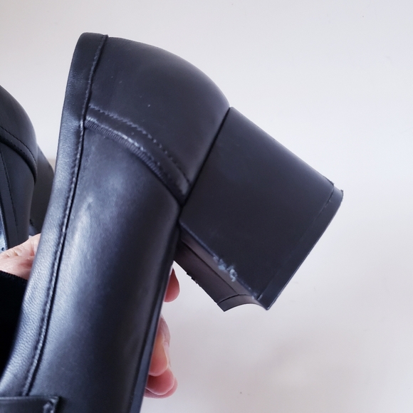 Van Eli Black Leather Loafers - Picture 10 of 14